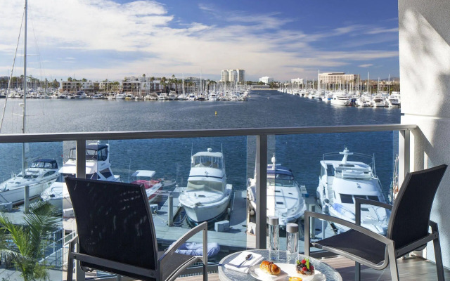 Marina del Rey Hotel