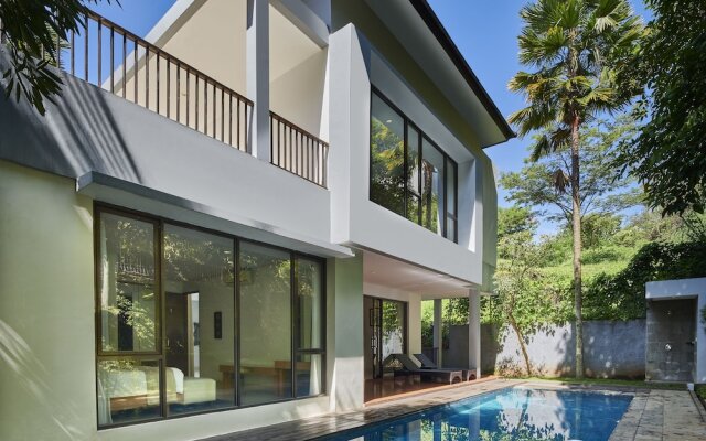 Ohara City View 5BR Villa with a Private Pool
