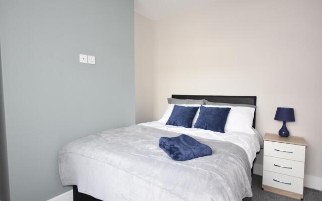 Townhouse @ 32 Penkhull New Road Stoke