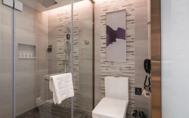 Lavande Hotel (Jinan Shiji Avenue Aotelaisi)