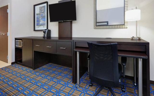 Clarion Hotel The Colony - Plano West