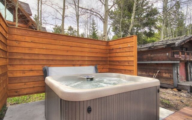 Elk Horn Cabin by RedAwning