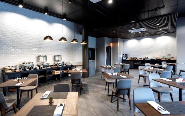 Xotel