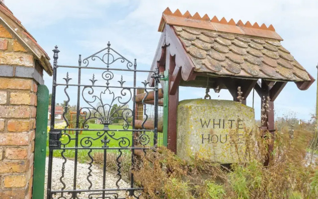 White Lodge
