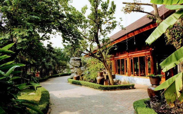 Thung Nham Hotel & Resort