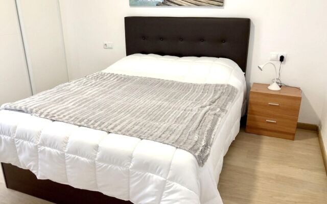 Apartment With 3 Bedrooms In Salou