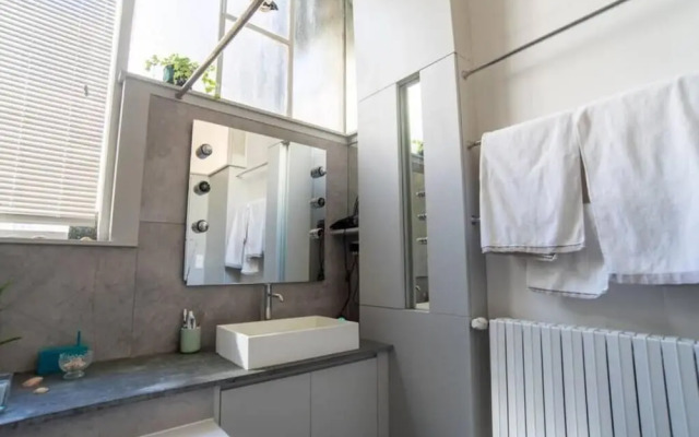 La Fleur Loft Boutique Spa