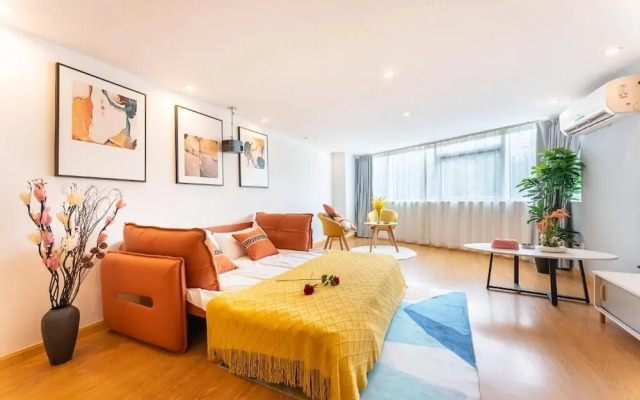 Shanghai Hills & Freshly Home Loft Retreat near NECC