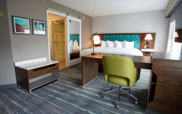 Hampton Inn & Suites St. Clairsville
