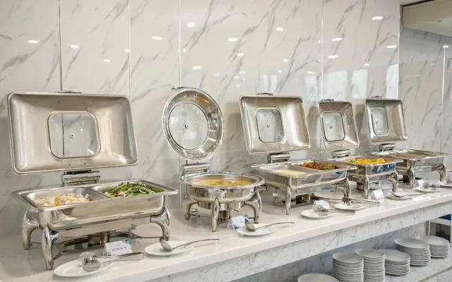 Calix Hotel Da Nang Beach