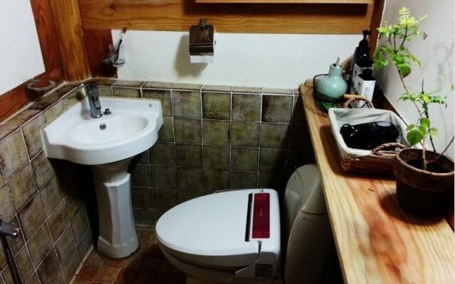 Eoddeon Hanok Guesthouse