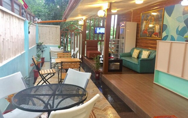 Ace Traveller's Inn