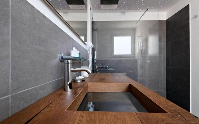 Nautilus B&B Suite Design
