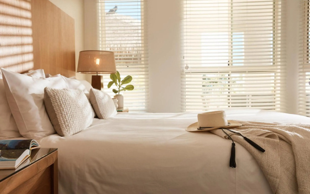 Sea Change Beachfront Apartments – Guest Rooms – Cairns