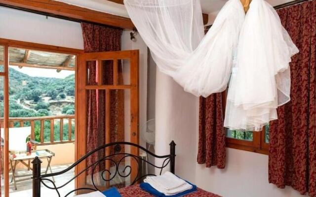 The Traditional Homes of Crete - Almond Tree Villas