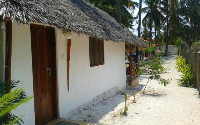 Makuti Beach Bungalows