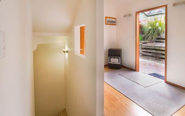 Ruby's Fernhill Vista