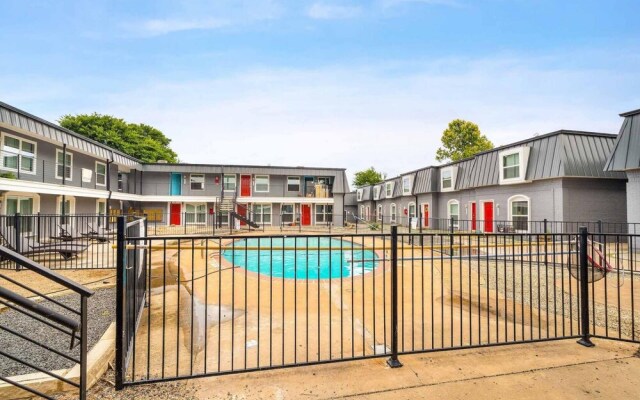 Stylish 1BR Near UT Mueller Evonify