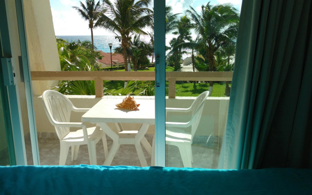 Studio Front The Beach Cancun
