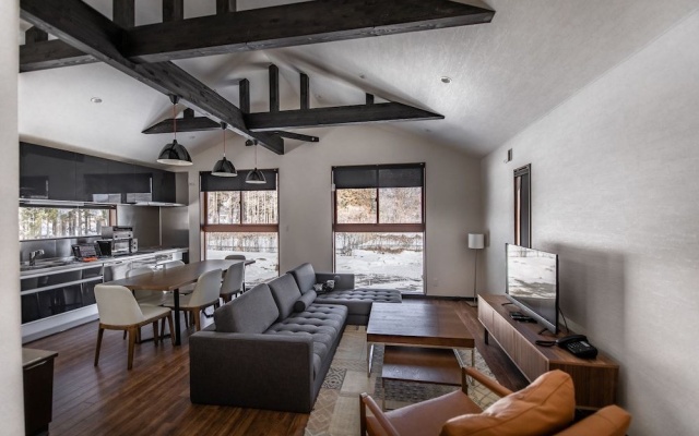 Mizuho Chalet – Lobby – Hakuba