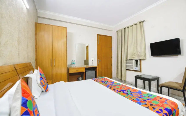FabHotel Vagmi- 900m from Sikanderpur Metro Station Gurgaon
