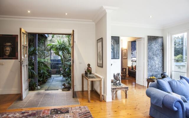 Bronte Bayview Street (H)