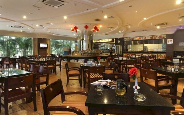 Golden Lotus Herton Seaview Hotel