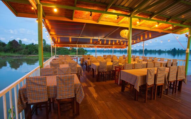 Bluemoon Riverside Resort