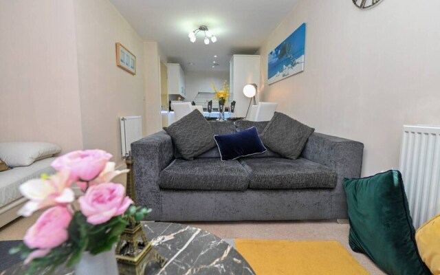 Tennyson Two Bedroom Apartment