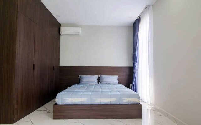 389 Residence