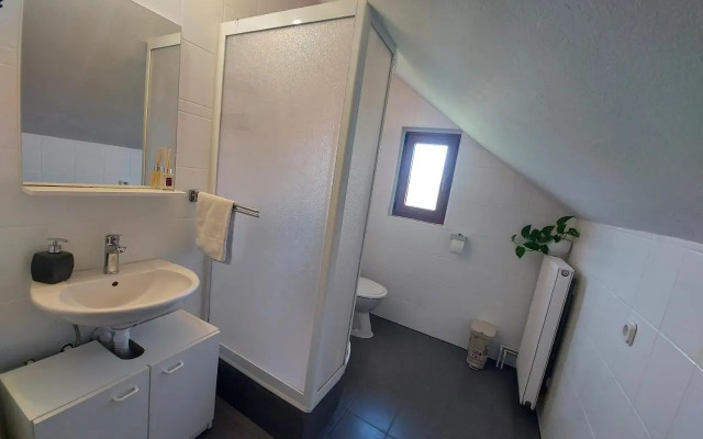 Guest House Gacka Rogić