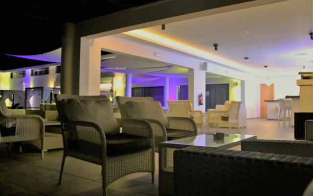 Hotel LIVVO Budha Beach