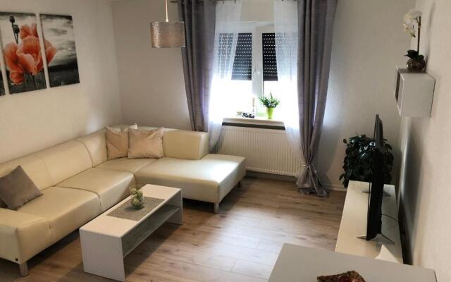 Exklusive Moderne 2 Zi. Wohnung in Ruhiger Lage