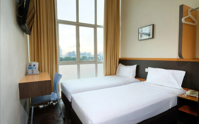 Nicoll Hotel