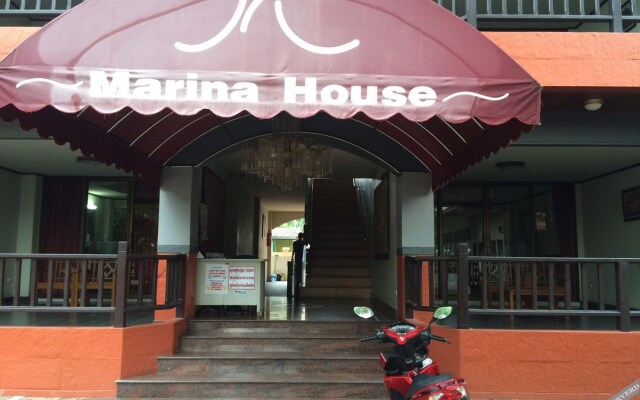 Marina Guest House มารีน่าเกสเฮ้าส์