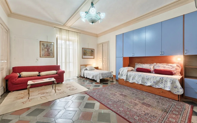 Porta Nuova Roomy Flat