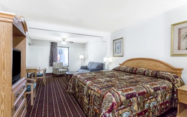 Days Inn Suffolk