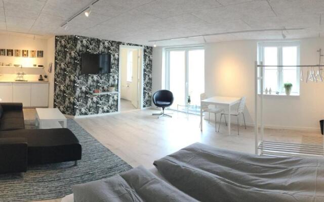 Lucky 3 Apartments