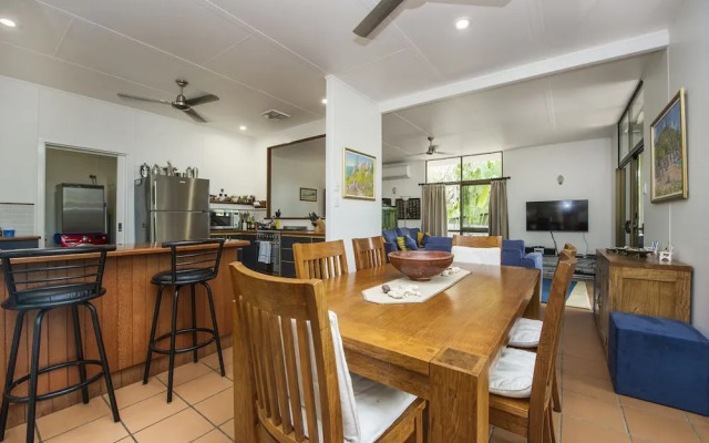 Sunbird Retreat