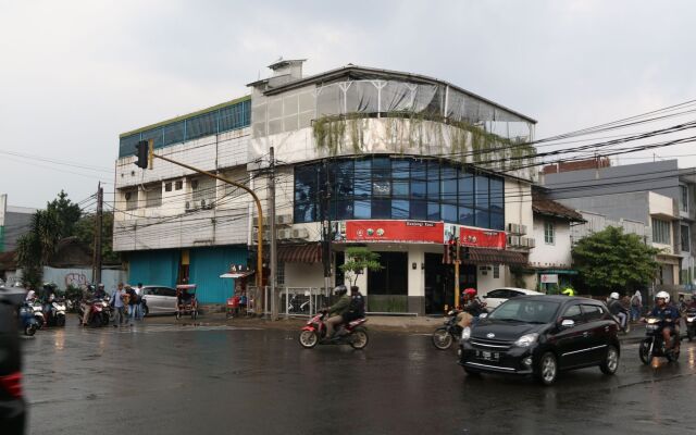 Bantal Guling Alun-Alun Bandung