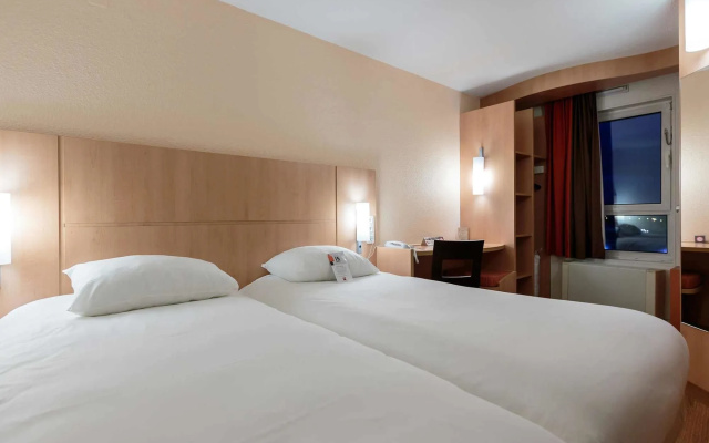 Ibis Clermont Ferrand A71 A75 La Meridienne