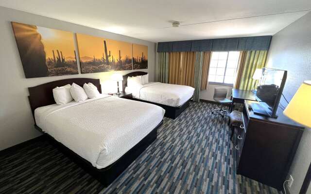 Days Hotel by Wyndham Mesa Near Phoenix