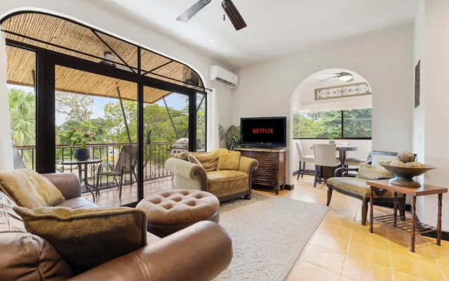 Suite 4 - Sloth Pool&Beach 3 BR Condo