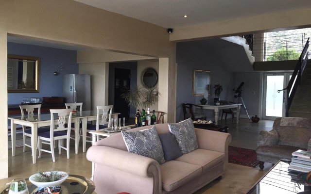 Moonstruck on Pringle Bay Guesthouse