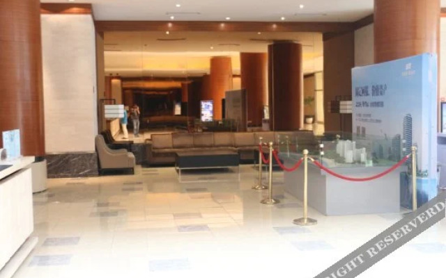 Penguin Holiday Hotel (Huidong Ocean Park)