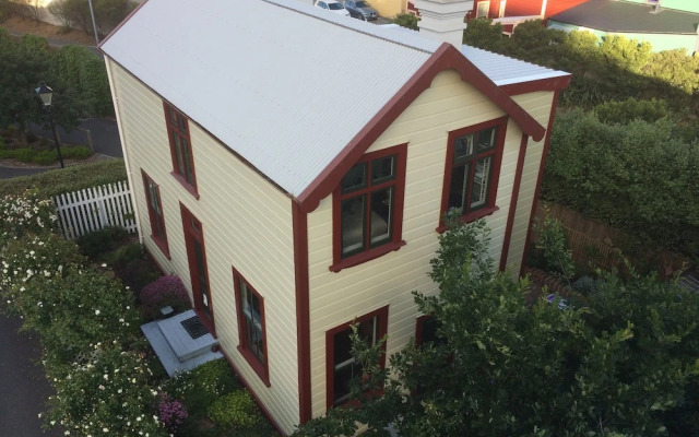 Wellington City Townhouse