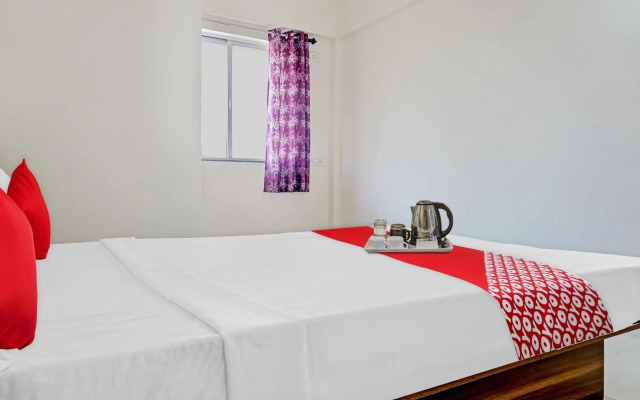 OYO Flagship 70224 Swarg Executive Paradise