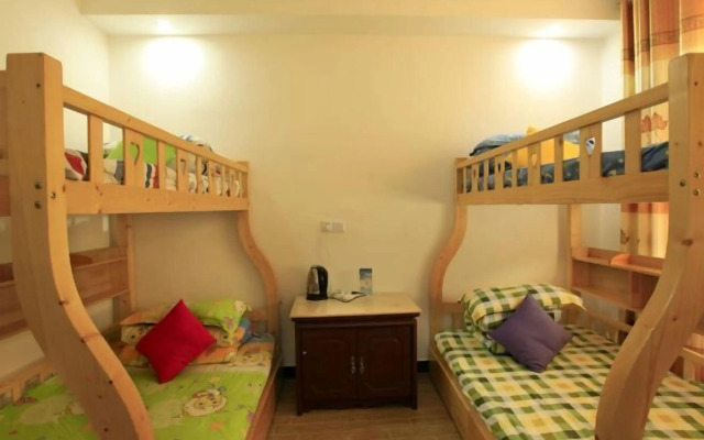 Zhangjiajie Stockaded Village Inn