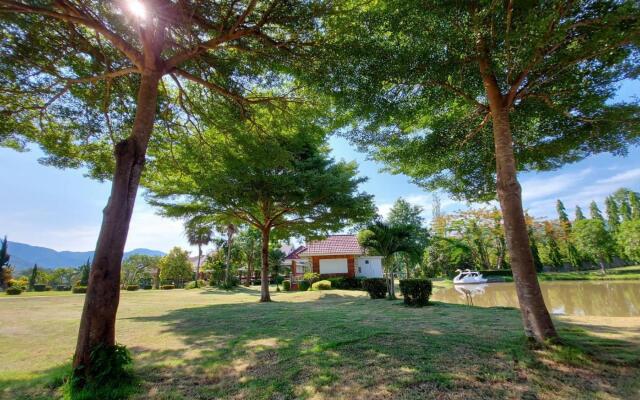 Tanaosri & Creekside Resort