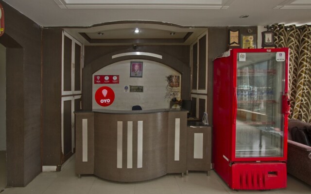 OYO 4605 Hotel Aakarsh